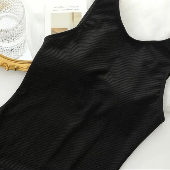 SHEIN ribbed black one piece swimsuit - Picture 3 of 8